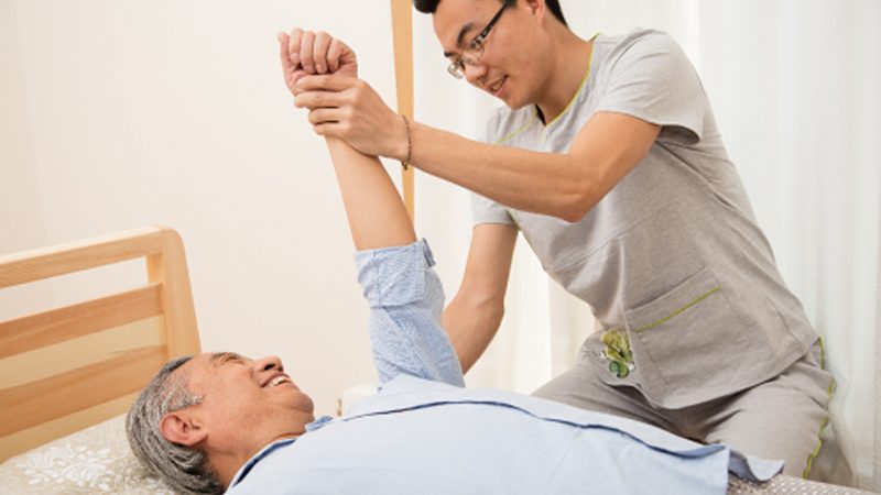 居家医养结合服务模式：揭秘与社区养老的不同之处